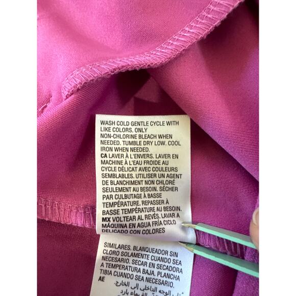 BAR‎ III 3/4 RUCHED SLEEVE ONE BUTTON BLAZER IN FUCHSIA NWOT WOMEN'S SIZE SMALL - Picture 10 of 12
